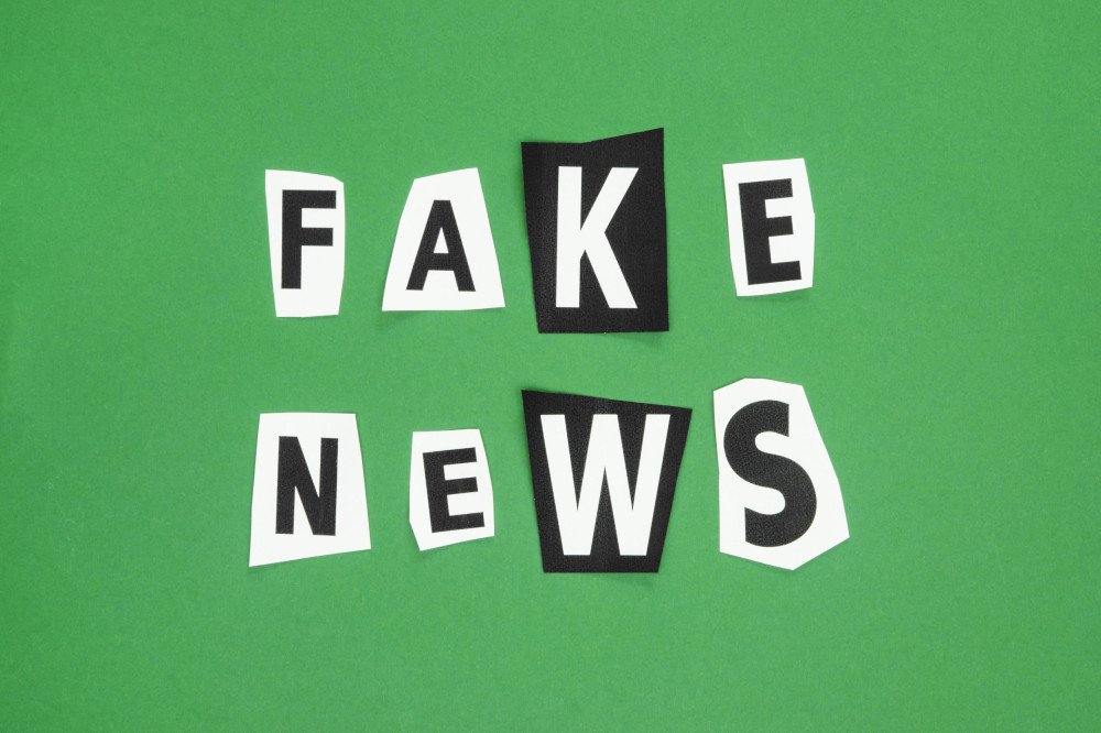 Não é verdadeira a notícia de que vacinas contra COVID-19 causem AIDS