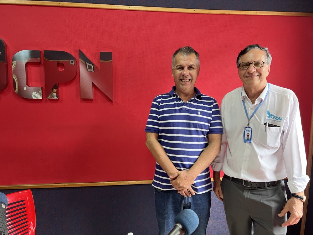 Diretor Executivo da Fundação Educacional de Além Paraíba recebe Medalha por mérito universitário